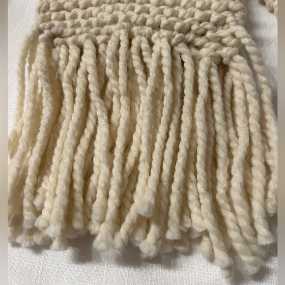 Handmade scarf - Picture 4 of 9